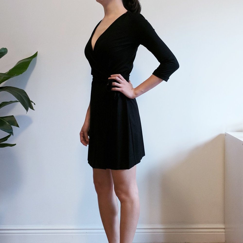 NWT - Diane von Furstenberg Black Wrap Dress Size4
